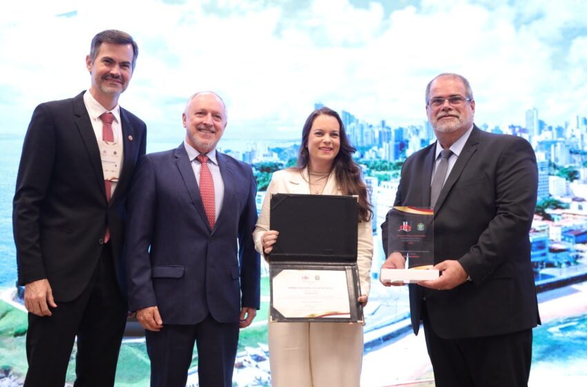  Salvador vence Prêmio Nacional CFO de Saúde Bucal 2024