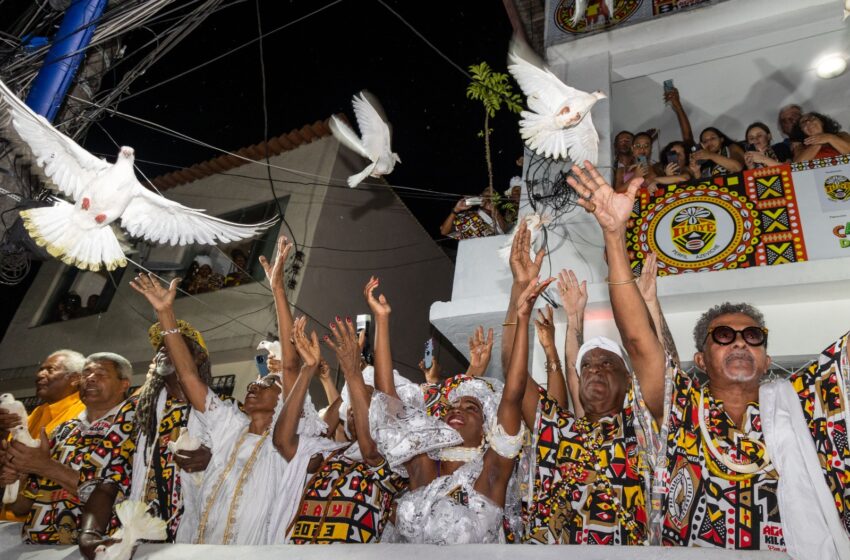  Ilê Aiyê homenageia a história e cultura do povo keniano no Carnaval 2025