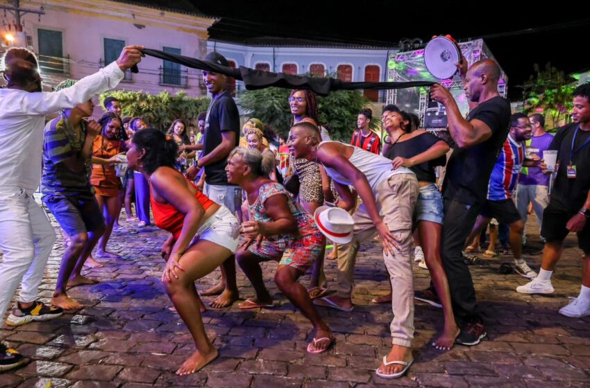 Samba encerra a passagem do Recôncavo Afro Festival em Cachoeira e São Félix