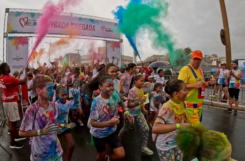 Corrida Colorida do Martagão leva 3,3 mil pessoas à orla de Salvador
