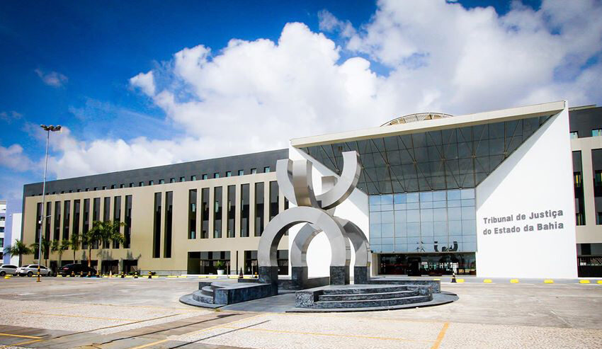  Justiça concede liminar determinando suspensão do aumento de ISS sobre serviços de saúde em Salvador