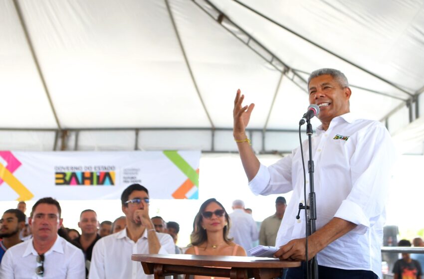  Moradores de Água Fria comemoram entrega de pavimentação, reforma de escola e novos investimentos em infraestrutura e saneamento básico