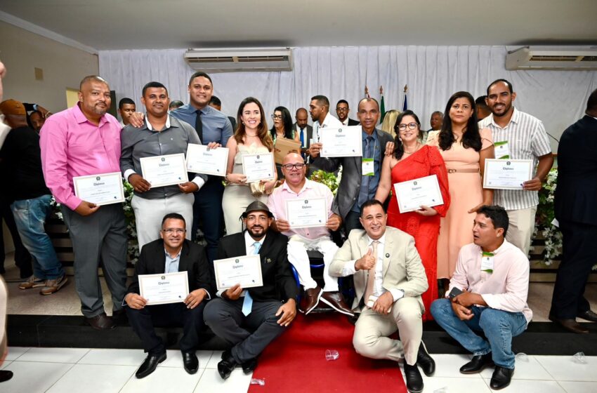  Jé Assunção, Val de Gude e vereadores de Ibirapitanga são diplomados pela Justiça Eleitoral