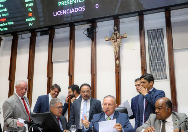  Alba conclui ano de trabalhos e entra em recesso com balanço positivo de aprovações