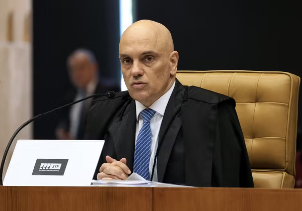 STF retoma julgamento sobre responsabilização de redes sociais