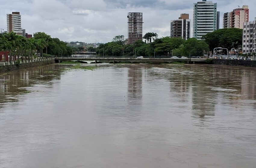  Prefeitura monitora as consequências das chuvas e a situação do Rio Cachoeira em Itabuna