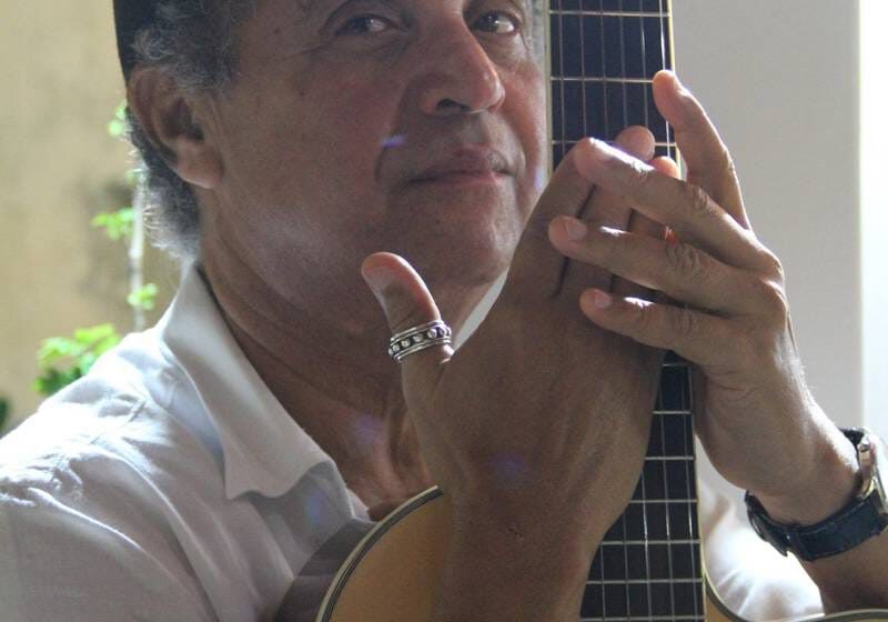  Arte de luto: Cantor e compositor baiano Carlos Pita, faleceu ontem,terça feira 7 de janeiro de 2025