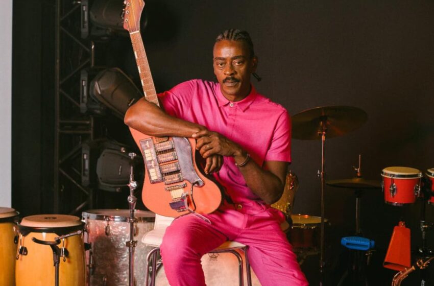  Seu Jorge agita a Concha na sexta-feira (17) em Salvador