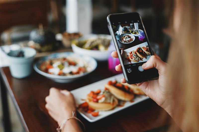  Análise de mais de 279 mil avaliações aponta que a nota média de bares e restaurantes no Google  é de 4,3 estrelas