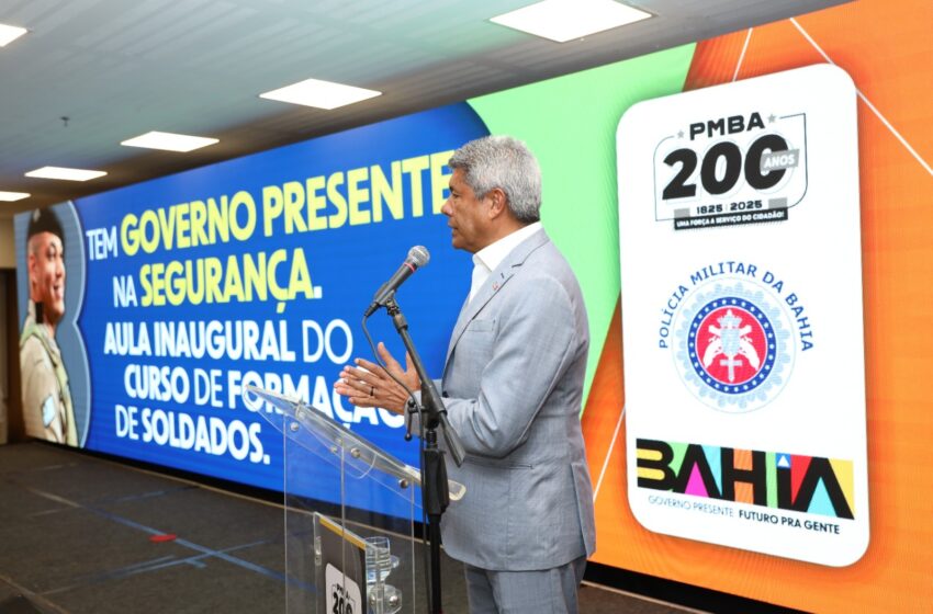  Jerônimo Rodrigues participa de aula inaugural de soldados da PM em Salvador; 1.888 novos policiais serão capacitados até o final de 2025