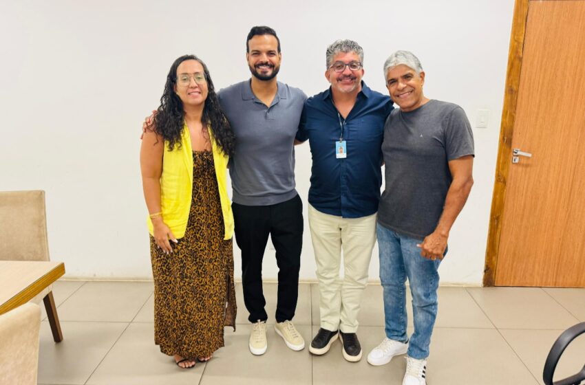  FICC realiza reunião com maestro Antônio Melo para alinhar futura parceria com a UESC