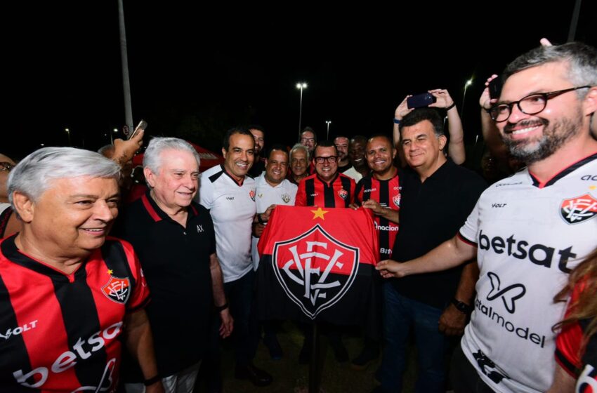  Prefeitura entrega estacionamento do Parque Canabrava com 2 mil vagas e anuncia construção de nova via na região do Barradão