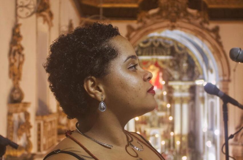  Soprano Camila Ceuta encanta na Novena do Senhor do Bonfim com dueto especial