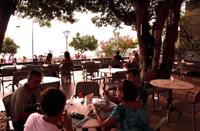 1ª Edição da Lavagem do Pereira: O evento celebra os 21 Anos do restaurante com shows da Banda Ópera-Buffa, do Cantor Uel e Cortejo de Baianas