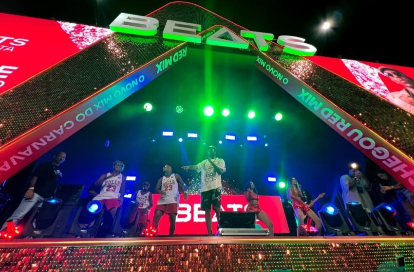  Torre Beats Ilumina a Primeira Noite do Carnaval de Salvador com Pop Baiano, Batidas Eletrizantes e Beats Red Mix