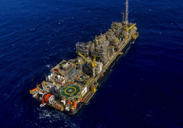  Produção de petróleo no pré-sal recua 3,4% no último trimestre de 2024