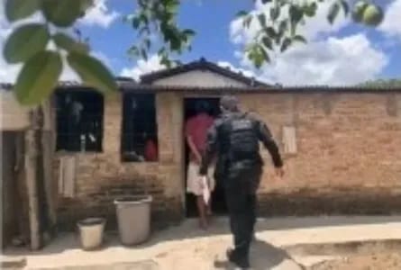  Homem acusado de torturar pais idosos é detido na Bahia
