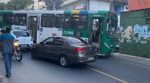  Após manifestação, transporte coletivo é retomado em Tancredo Neves