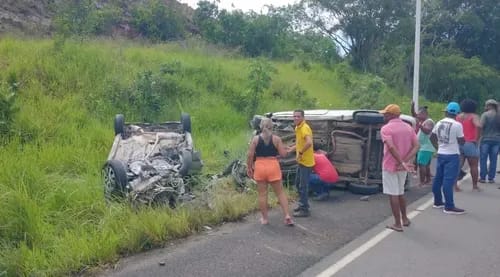  Policial militar perde a vida em colisão entre dois carros na Bahia