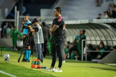  Carpini reconhece desafio sem Matheuzinho: “Faz a equipe jogar”