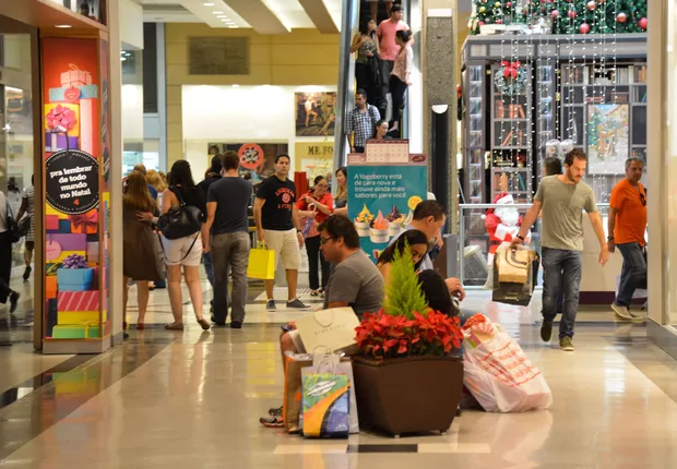  Nova lei proíbe conferência de compras após pagamento em Salvador