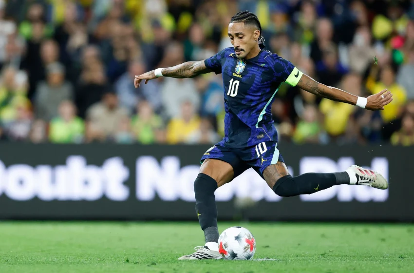  Raphinha é desconvocado da Seleção após lesão na coxa