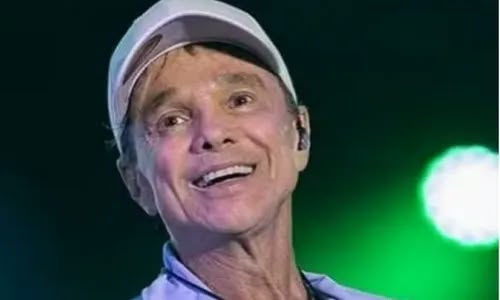  Cantor Netinho volta a ser internado no Hospital Aliança Star