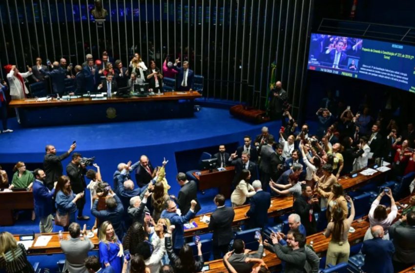  Congresso oficializa o fim da escala 6×1 e estabelece redução progressiva da jornada para 40 horas semanais