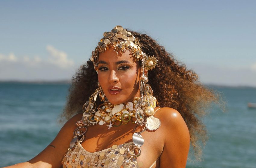  Sofia Pitta estreia show “Pureza Selvagem” em Salvador neste sábado (10)